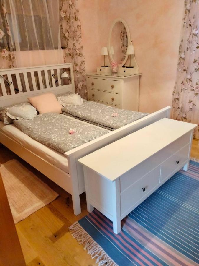 Schoenes Altstadt-Apartment "Dolce Vita" Inkl Parkplatz Рива дел Гарда Екстериор снимка